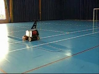 Solo :1er robot automatique nettoyeur de gymnase