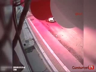 İstanbul'da 100 bin liralık soygun kamerada