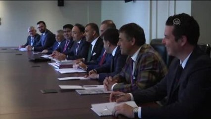 Türkeş, Türkonfed Heyetini Kabul Etti