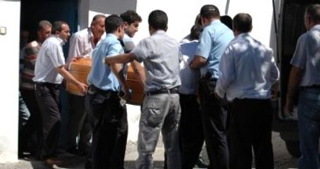Cinnet Getiren Öğretmen Babasını Öldürdü