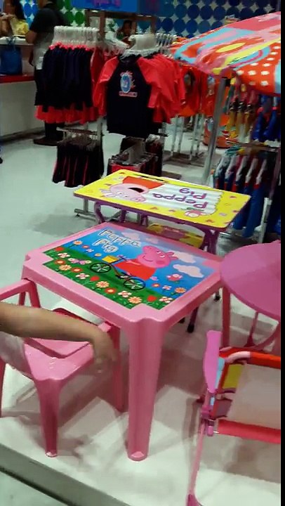 Peppa Pig Table - Audrey's Happiness