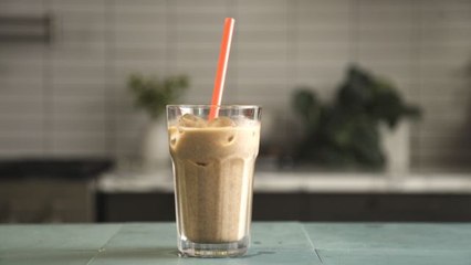 How to Make a Vegan Horchata Latte