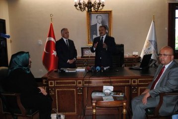 Bakan Eroğlu: Papazlardan İzin Alırlarsa Gidip Yangını Söndüreceğiz