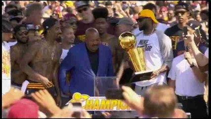 Más de un millón de personas participan en desfile de Cavaliers