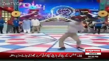 Imran khan anchor and Fareed Paracha badly blast on anchors of ramzan transmission