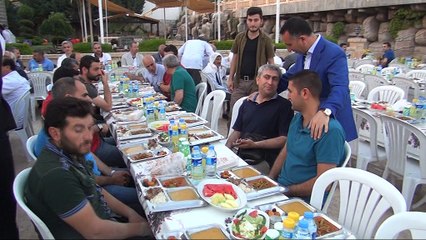 Başkan Yılmaz, Muhtar ve STK'larla İftarda Buluştu