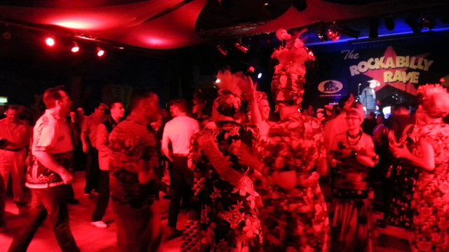 Flowery Kitten boppin at Rockabilly rave 20 th Part2