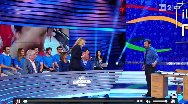Natascha Stefanenko e le lezioni di danza a Flavio Insinna - Il Grande Match -20/06/2016