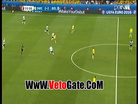 حارس السويد ينقذ مرمى من انفراد امام مهاجم بلجيكا