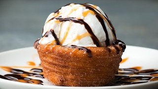 Как приготовить Мороженое в пончике!Churro Ice Cream Bowl