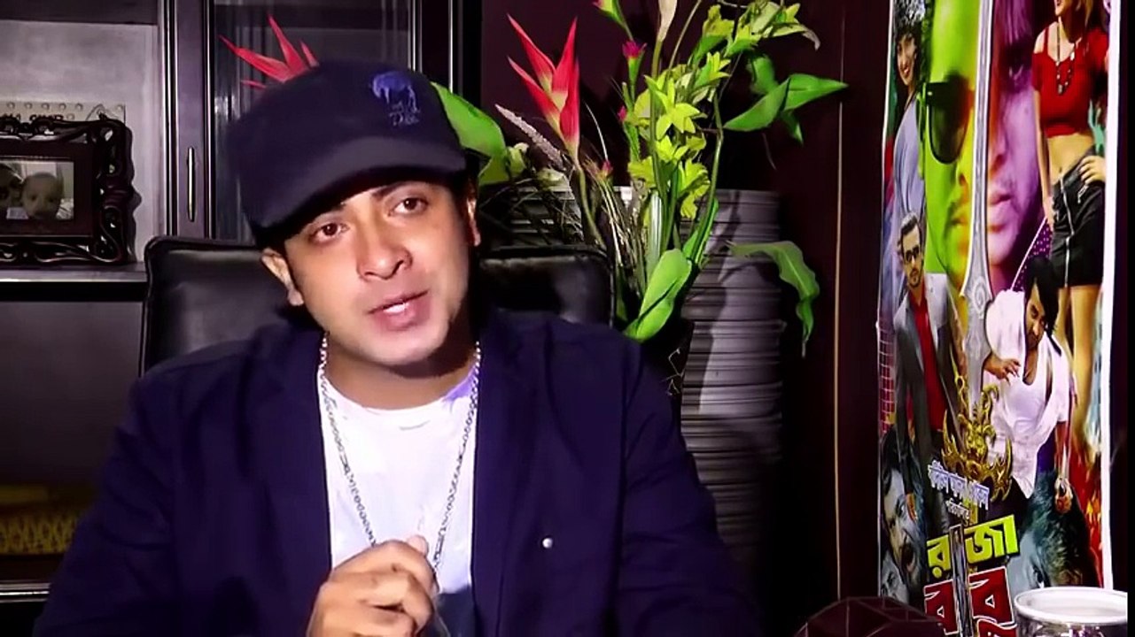 সাকিব খান ও পরিমনি চুমাচুমি দেখুন