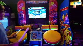 Will plays Japanese arcade games (Percussion Master).