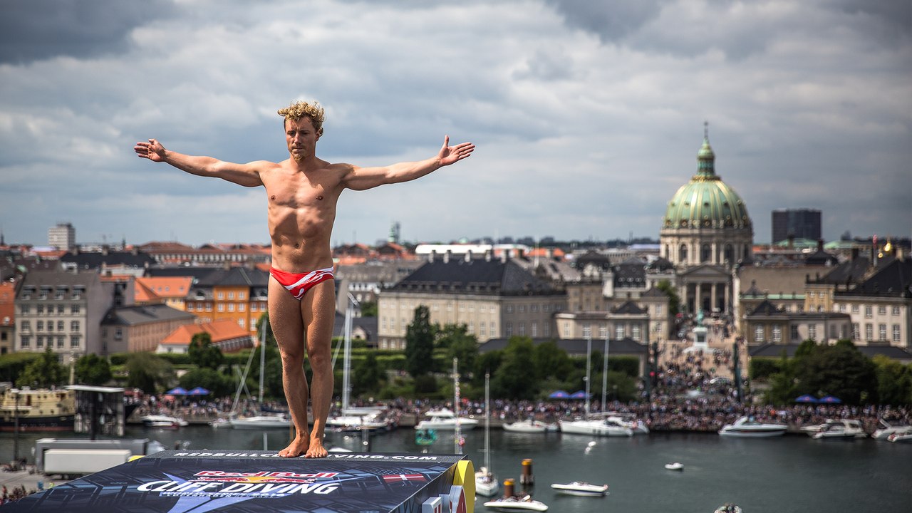 Gary Hunt's Denmark-Winning | Cliff Diving World Series - Dailymotion