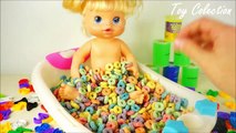 Fun Learn Colors Baby Alive Doll Bath Time Candy Jelly Belly M&M Chocolate Video for Kids Peppa Pig