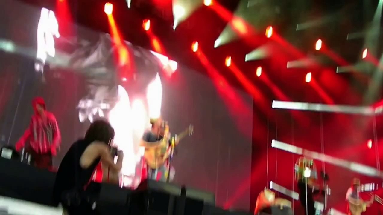 Tomáš Klus - Amores Perros - Pražský Majáles 2014 (Letňany)