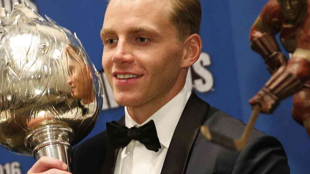 Kane Becomes First US-Born NHL MVP