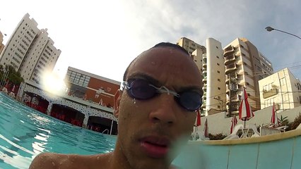 Túlio Dantas nadando 25 mts livre