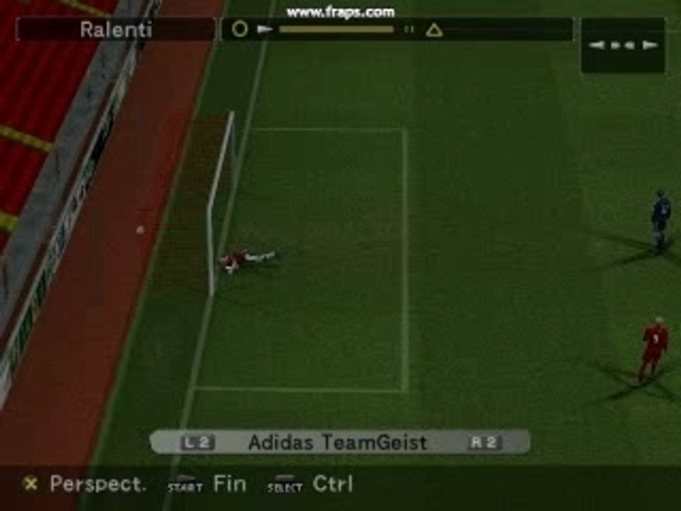 PES FRAPPE ENORME RIISE MILIEU DU TERRAIN