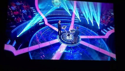 Il se trompe à la première question à "Qui veut gagner des millions" !