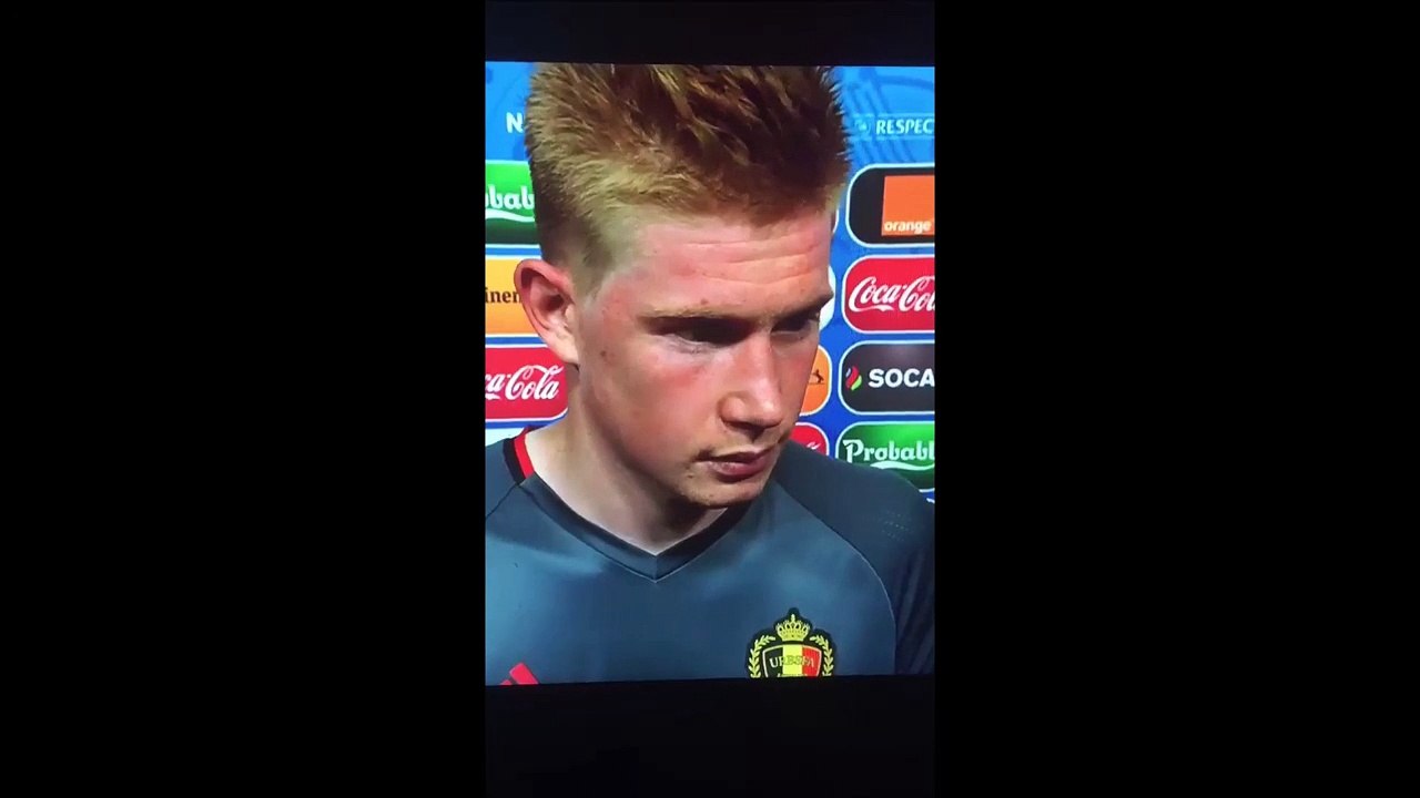 Le footballeur Kevin De Bruyne lâche un  "Je m'en bats les couilles" en pleine interview