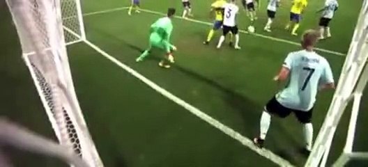 Şaşırıp İrlanda'nın golüne sevinen TRT spikeri sosyal medyayı salladı