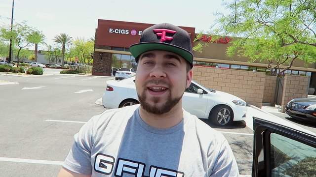 GETTING INFINITE WARFARE FROM GAMESTOP (infinite warfare at gamestop trolling)