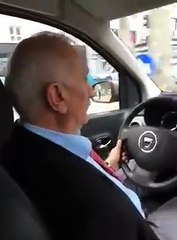 Çok Dilli Taksici Amca :)