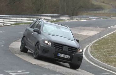 Vidéo Mercedes ML 63 AMG