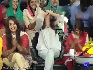 Maiza Khan (PMLN)Ki Shakal Dekhain Jub Iftikhar Thakar Ne Usko Sub K Samnay Zaleel Kia
