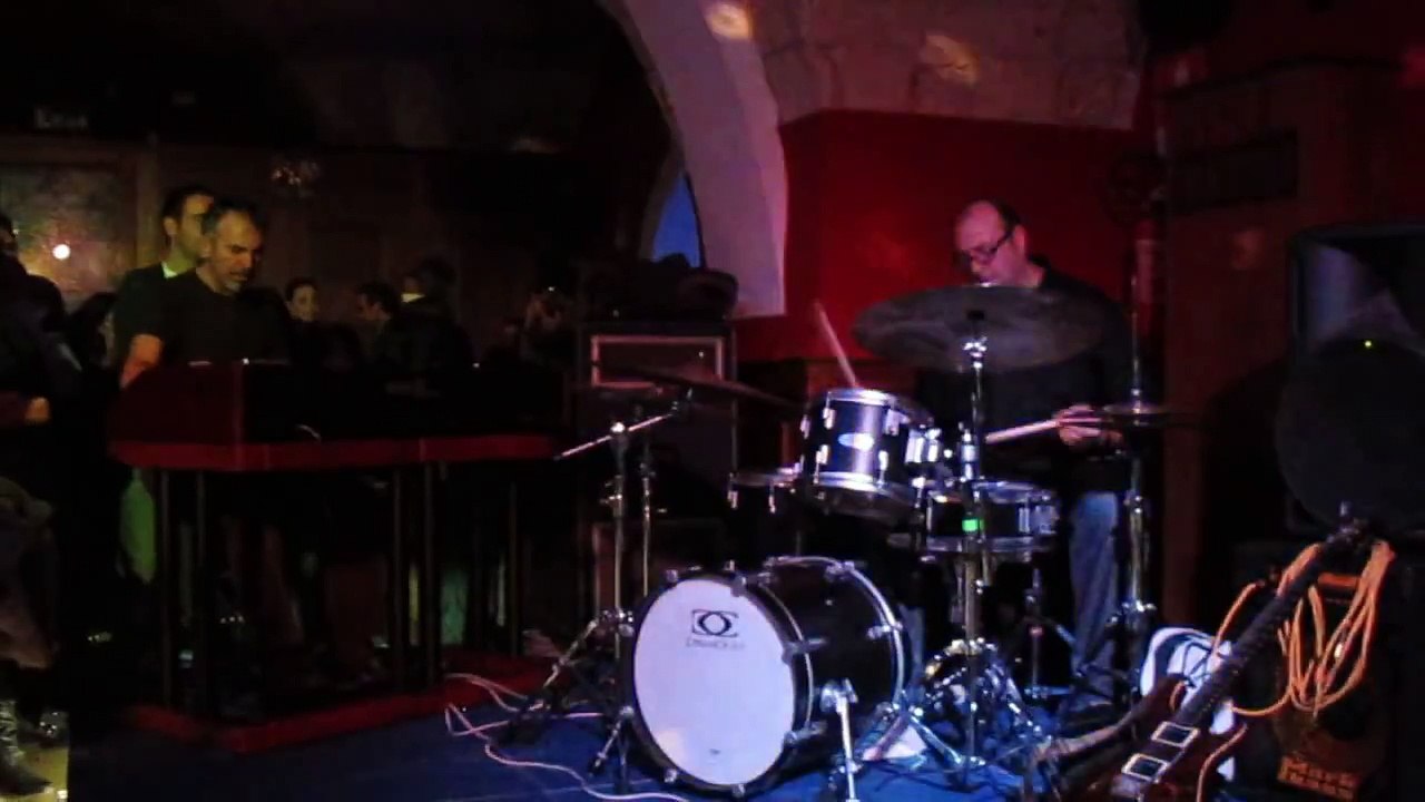 Andrea Braido playing DRUMS - Andrea Braido Power Trio @ Massafra 25/11/2010