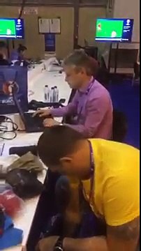 Грустный Стогниенко после матча Россия - Уэльс (Евро-2016)