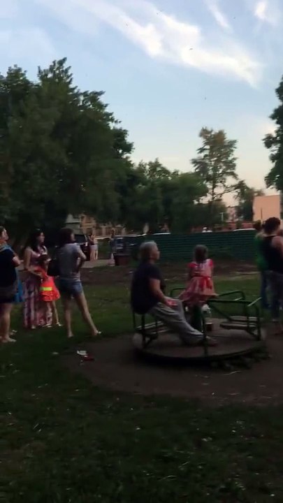 Quand les russes petent un cable... Dingue