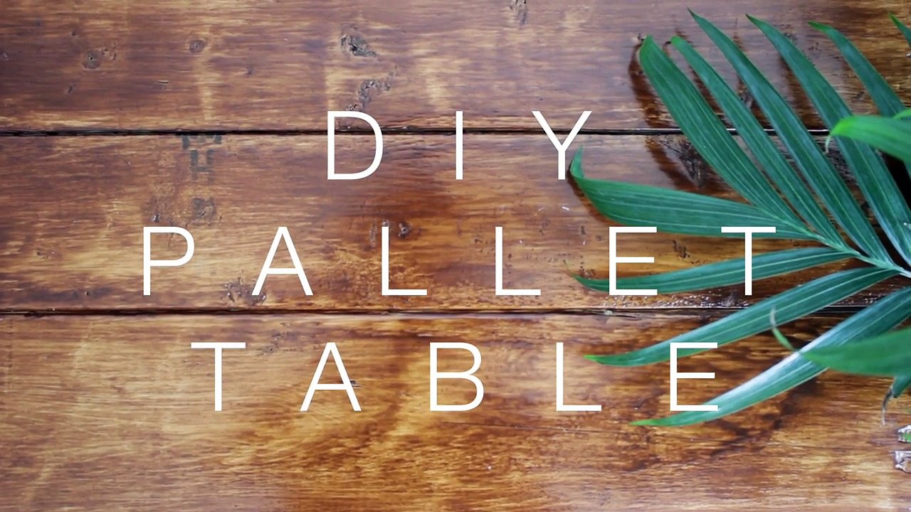 DIY Coffee Table using a Wooden Pallet!
