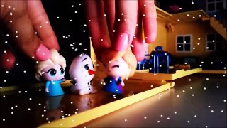 Frozen & Peppa Pig Toy Story   Disney Frozen Toys & Peppa Pig Playset