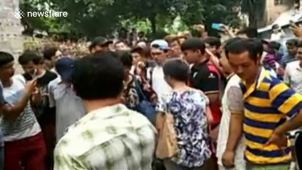 'Dog lovers' argue with supporters of China's controversial dog meat fesitval