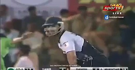 Amjad Sabri playing cricket 5 days before his death