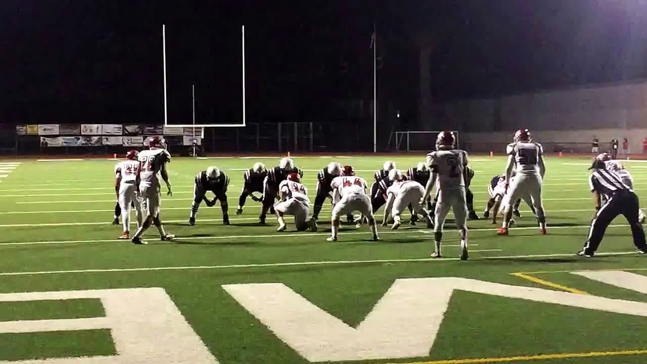 St. Paul's scores quickly off a turnover, 26-14 Swordsmen