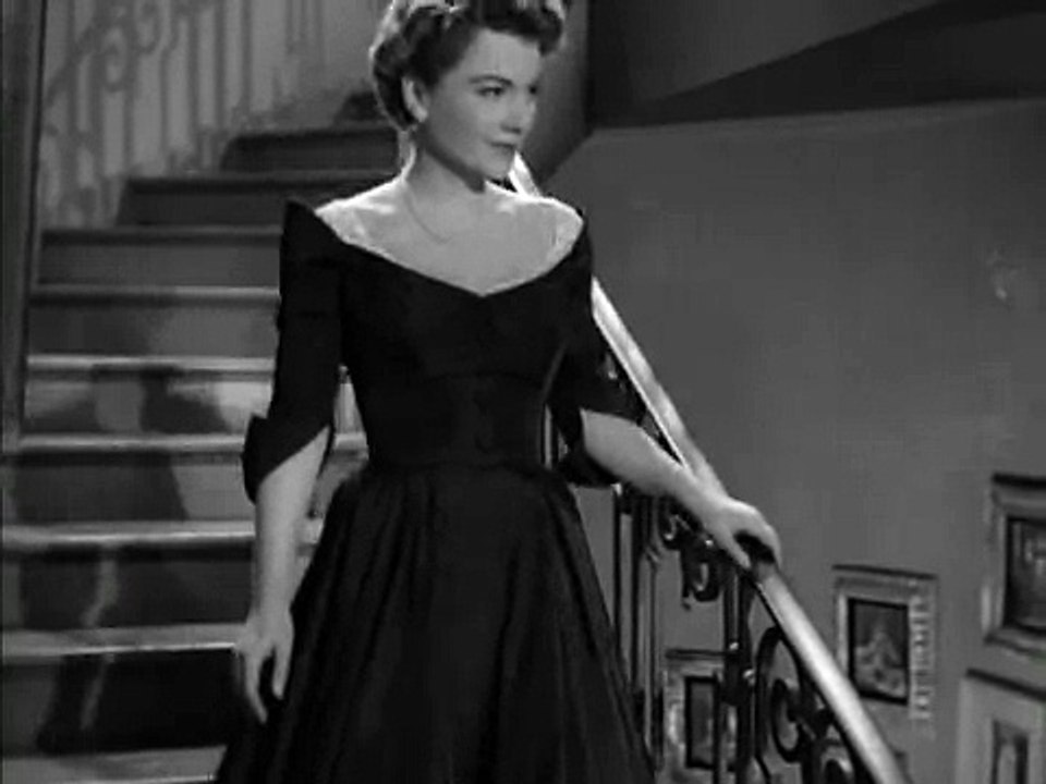 All About Eve-Marilyn Monroe Looking Fabulous.mpg