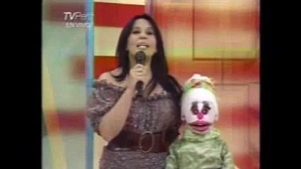 HOLA PERU  29/10/2010 NICOLE PILLMAN " EL BELLO DURMIENTE "