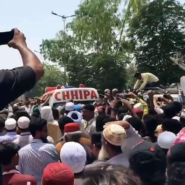Amjad Sabri Funeral video