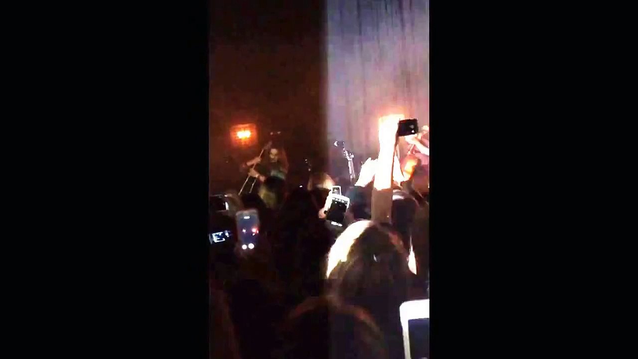Intro/So Listen Cody Simpson Lincoln Hall Chicago 01/29/14