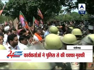Navjot Singh Sidhu protests against price rice in Amritsar