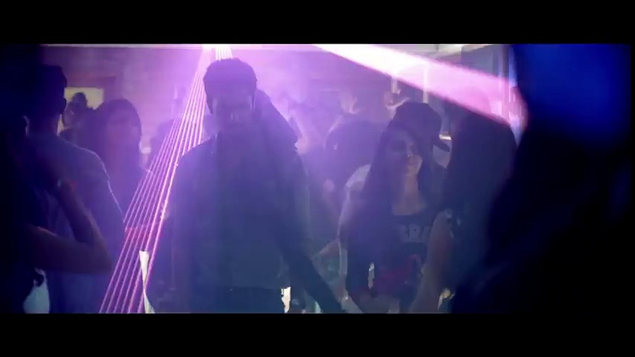 Raman Raghav 20   Official Trailer   Nawazuddin Siddiqui & Vicky Kaushal   Releasing 24th June 2016 - YouTube