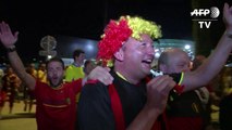 مشجعو المنتخب البلجيكي يحتفلون بفوز منتخبهم على نظيره السويدي