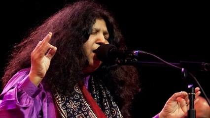 Noor-E-Azal - Abida Parveen (Pepsi Theme Song)