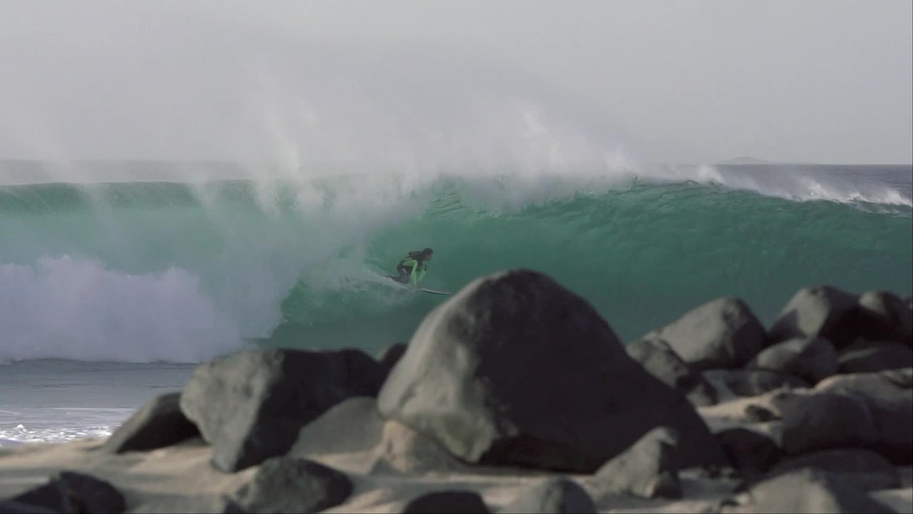 Adrénaline - Surf : Cinq jours dans l'ouest africain avec Tristan Guilbaud