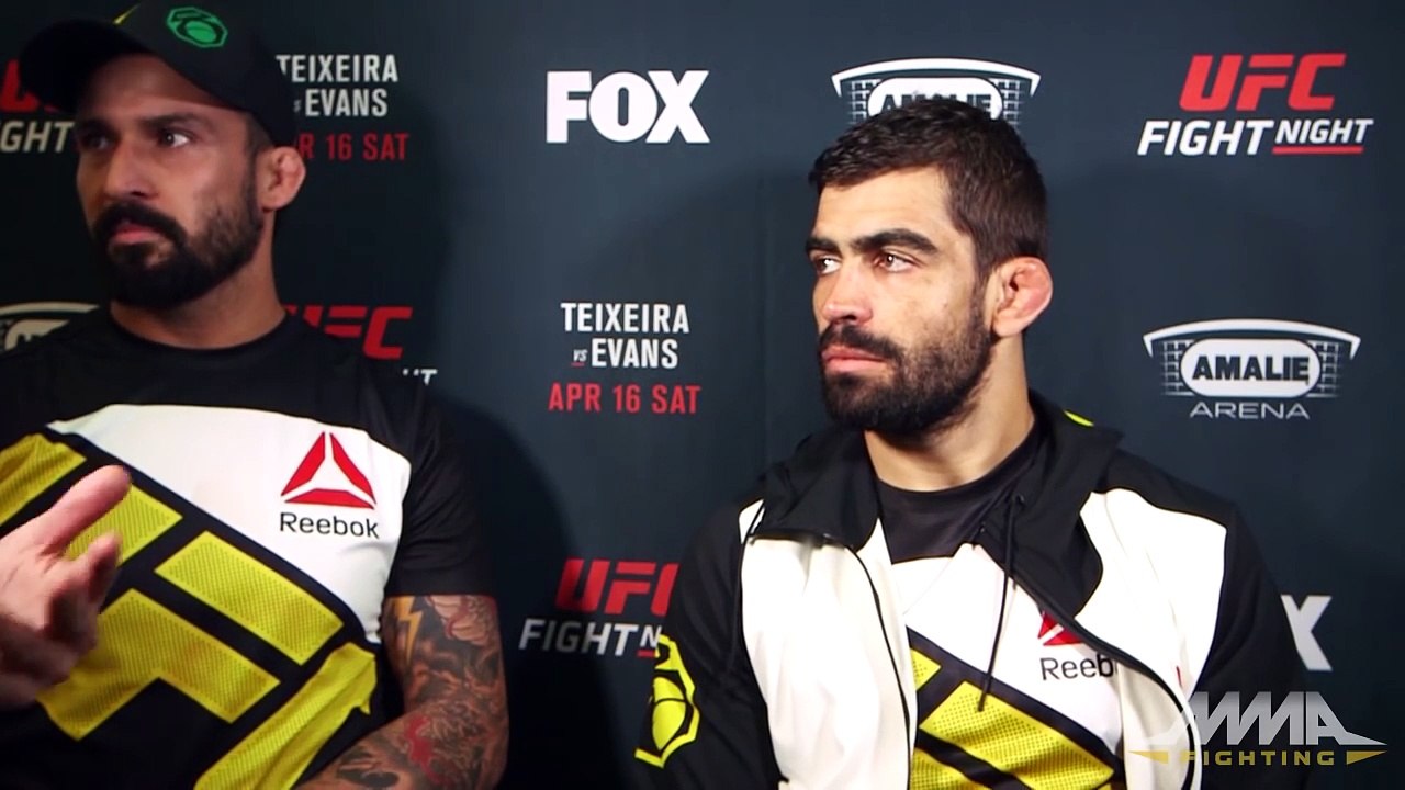 UFC on FOX 19: Elizeu Zaleski dos Santos Tried to Finish Omari Akhmedov All the Way
