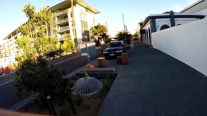 Thief gets what he deserves (MUST SEE)