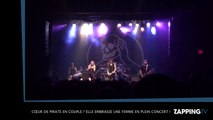 Cœur de Pirate en couple ? Elle embrasse une femme en plein concert !
