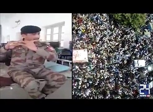 Pakistani Army Jawan Paying Tribute to Shaheed Amjad Sabri